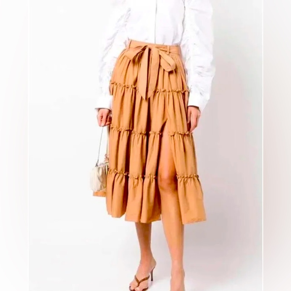 Cinq à sept Jackie skirt in Sahara. Never been worn. Still has tags on it.